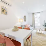 아파트 Large & Confort 2 Bdr Renovated