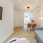 Large & Confort 2 Bdr Renovated 아파트