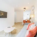 Large & Confort 2 Bdr Renovated 니스