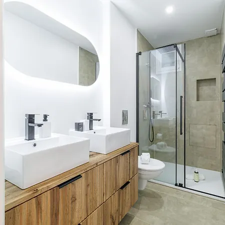Lejlighed Large & Confort 2 Bdr Renovated *