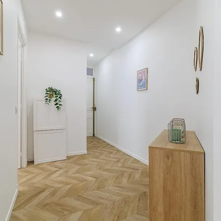 Lejlighed Large & Confort 2 Bdr Renovated *
