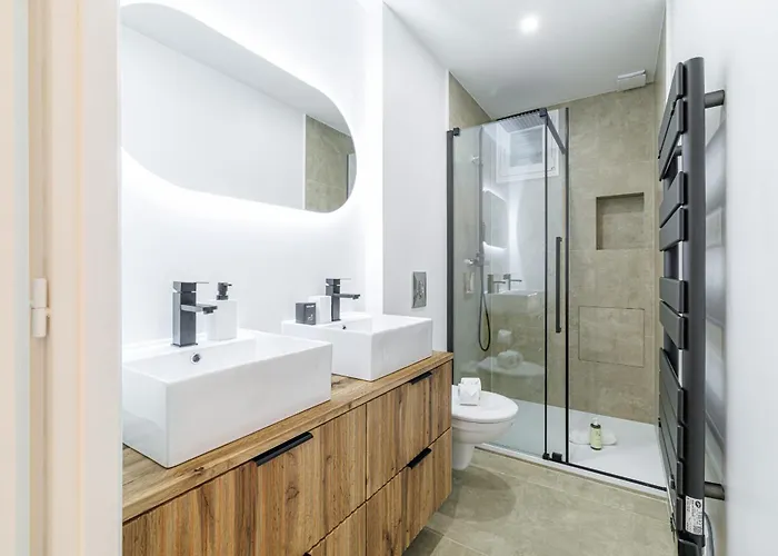 דירה Large & Confort 2 Bdr Renovated *