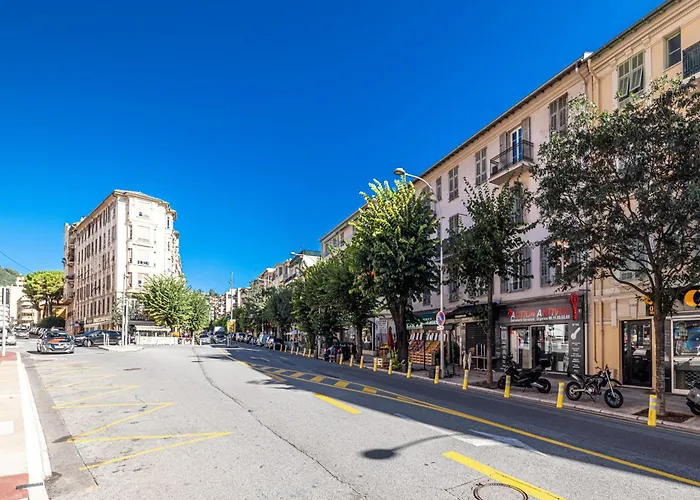 Appartement Large & Confort 2 Bdr Renovated Nice
