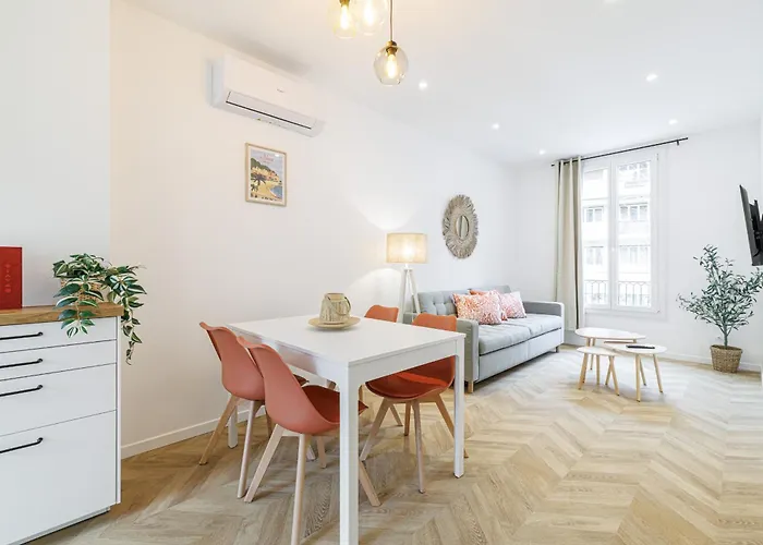 Large & Confort 2 Bdr Renovated Appartement