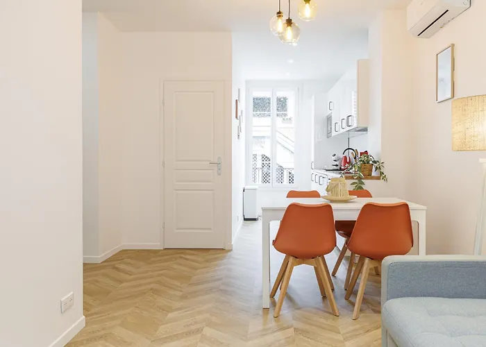 Large & Confort 2 Bdr Renovated * Nice