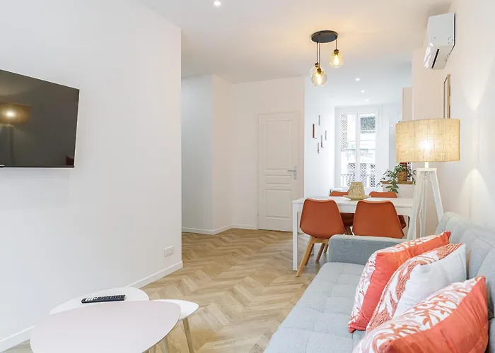 דירה Large & Confort 2 Bdr Renovated *