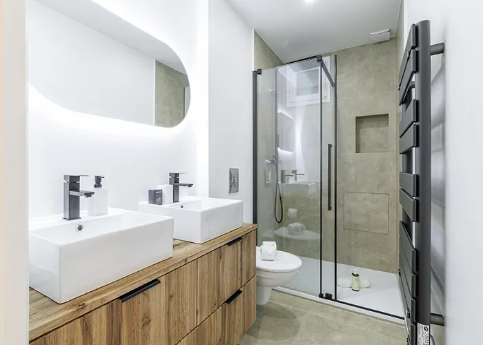 דירה Large & Confort 2 Bdr Renovated *
